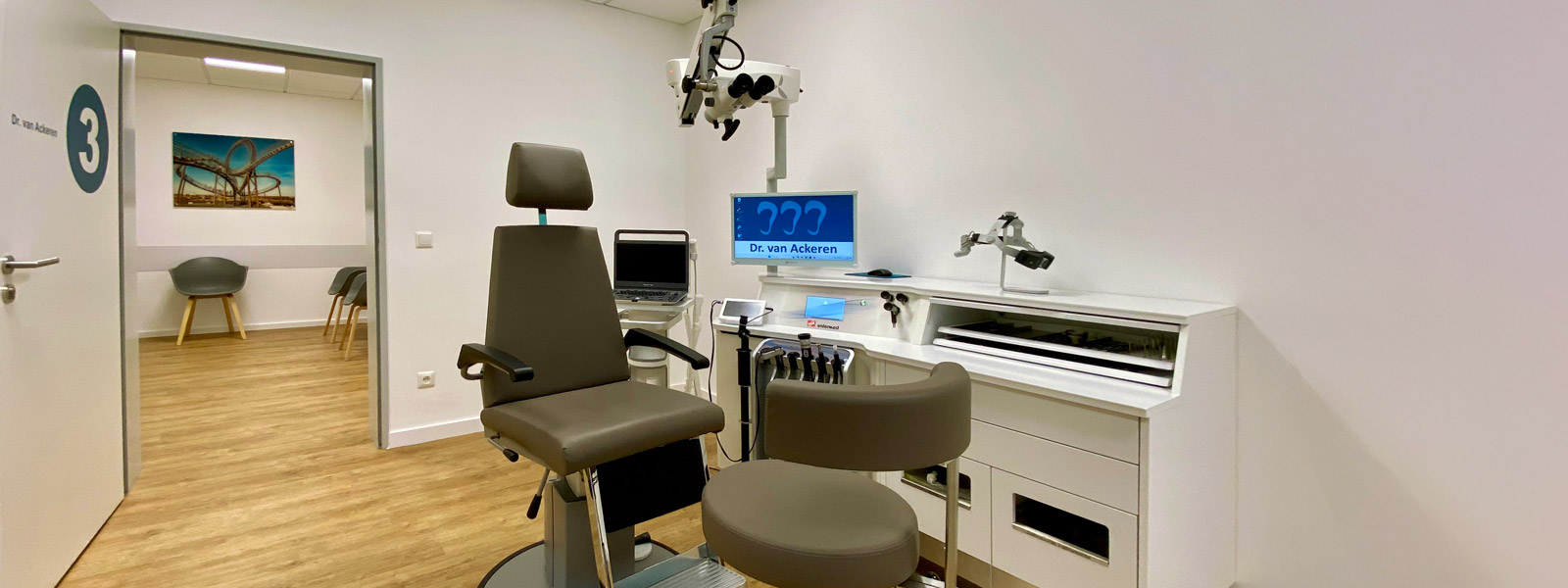 Behandlungsraum 3 der Praxis Dr. van Ackeren, Dr. Zander